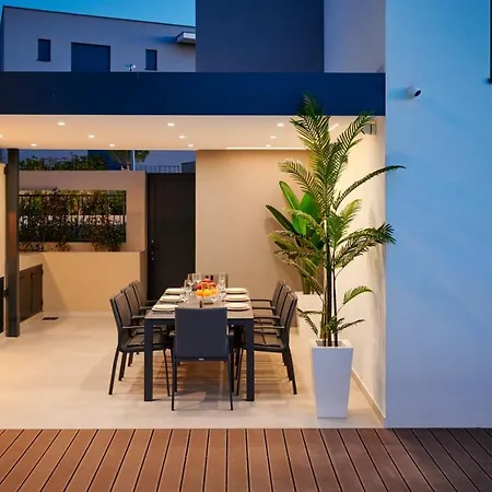 Luxury One In With Heated Pool
